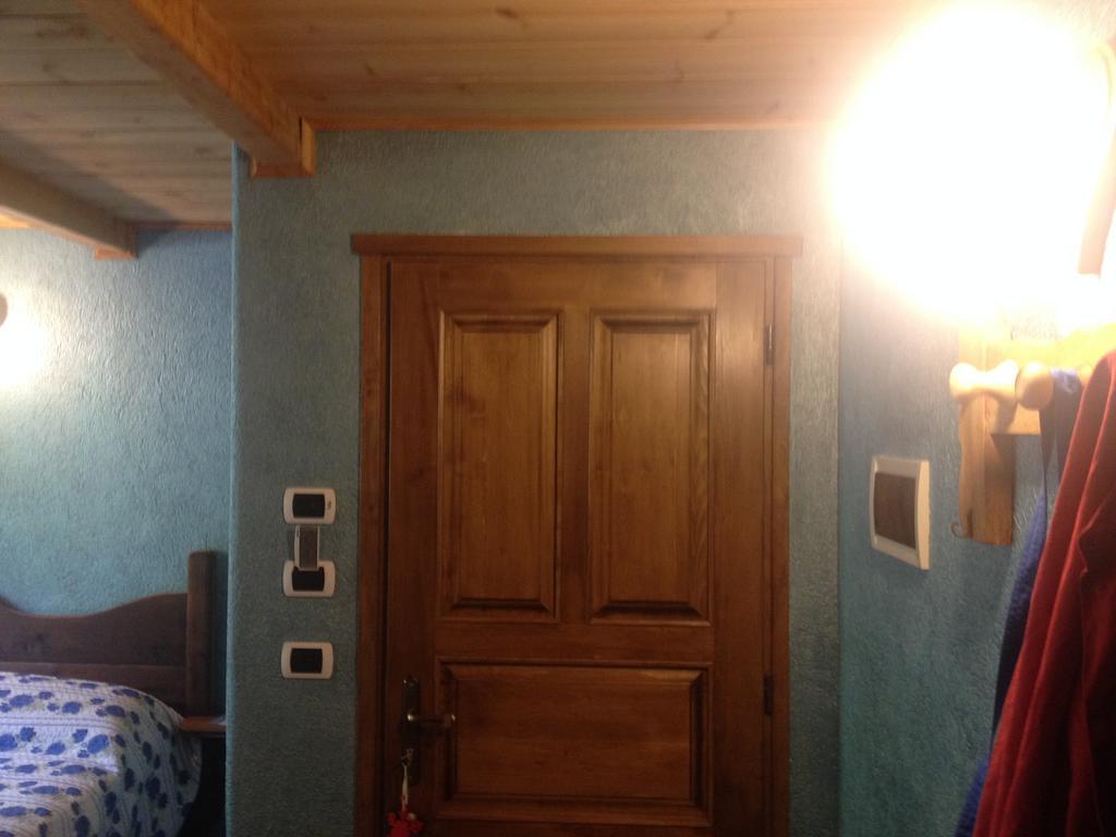 Grand Golliat Ristorante E Chambres D'Hotes Saint-Rhemy-En-Bosses Quarto foto